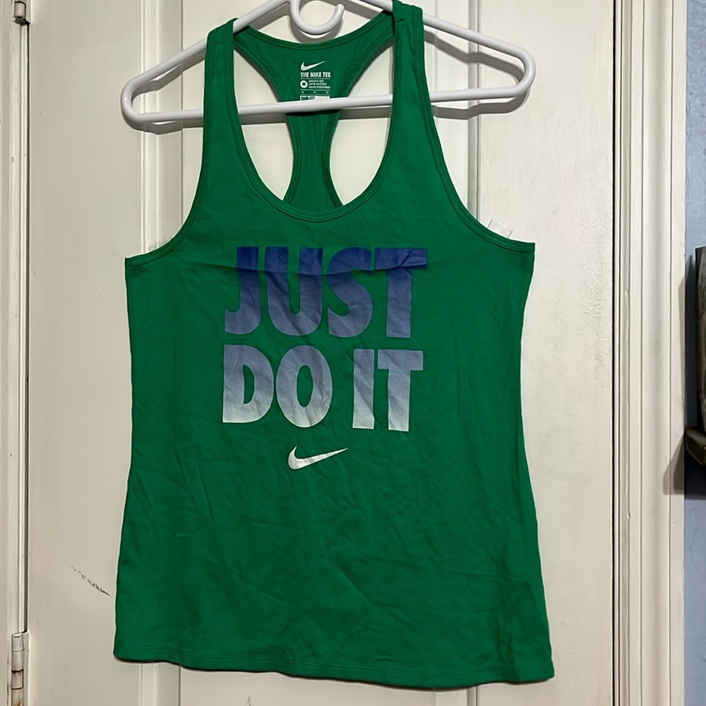 The NIKE TEE Athletic Cut size Medium Dri-Fit green workout top. LIKE NEW